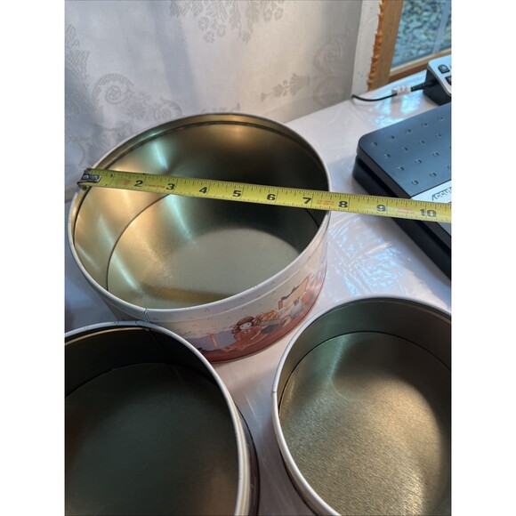 Christmas Design tins, lot of 3, Nesting tins, all the same pattern - Picture 5 of 8